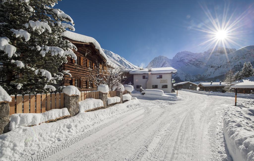 Chalet Berghof Sertig Clavadel Exterior photo